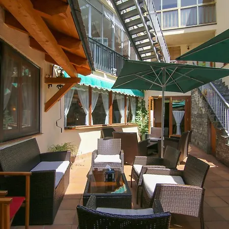Roch Hotel